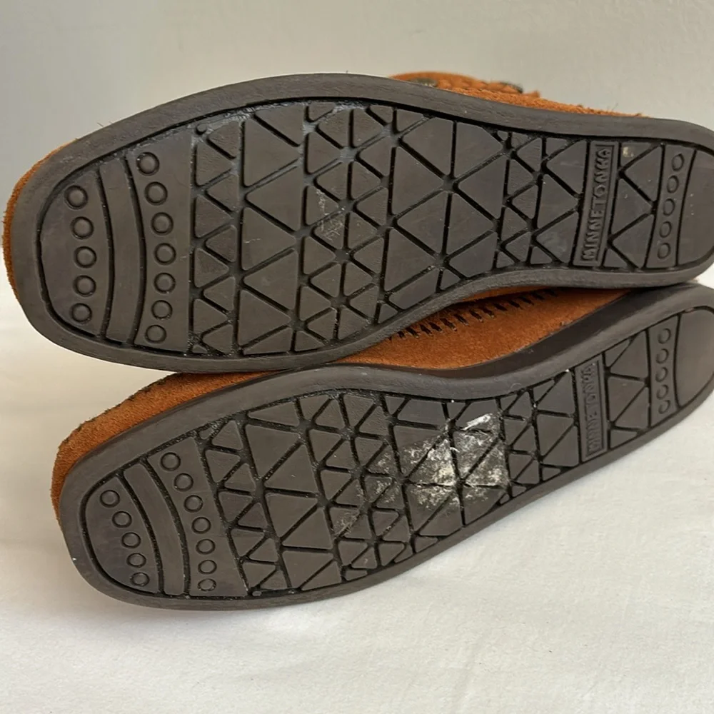 Minnetonka fringe ankle boot moccasins with stud detail - Picture 7 of 7